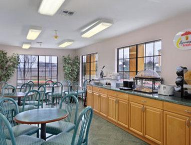 Motel Super 8 By Wyndham Southwest 2*